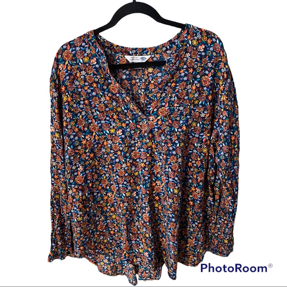 An Old Navy Tunic Shirt in XXL